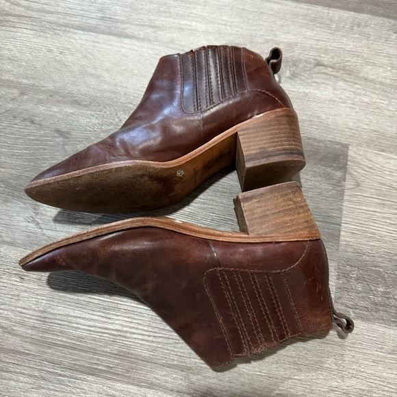 Madewell Bonham Ankle Bootie in Cherrywood Leather 7.5 - Picture 3 of 8